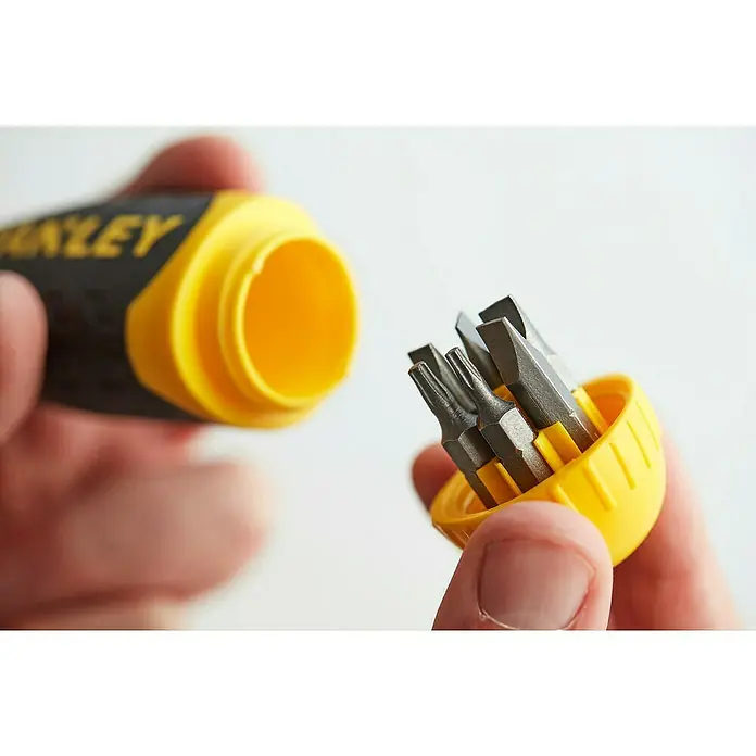 Stanley Destornillador de punta intercambiable 0-68-010 - 10 pzs. - Destornillador Stanley con un juego de puntas versátil con carcasa amarilla, perfecto para varios tipos de tornillos, ideal para aficionados y profesionales.