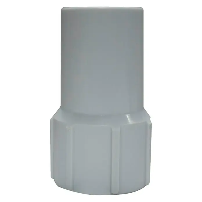 Malibu Schlauchverbinder - Durchmesser: 38 mm - Nahaufnahme eines grauen PVC-Reduzierstücks, das für Sanitäranwendungen verwendet wird, mit einem deutlichen Größenunterschied zwischen den Enden.