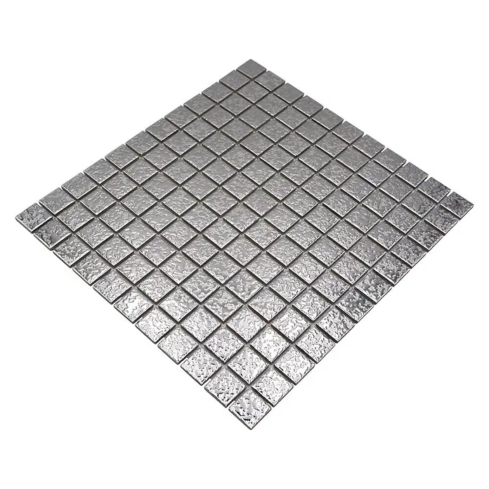 Mosaikfliese Quadrat Uni SB 393 - 33 x 30,2 cm, Silber, Glänzend - Quadratische Edelstahl-Mosaikfliese mit gehämmertem Finish, ideal für moderne Wand- und Bodendesigns.