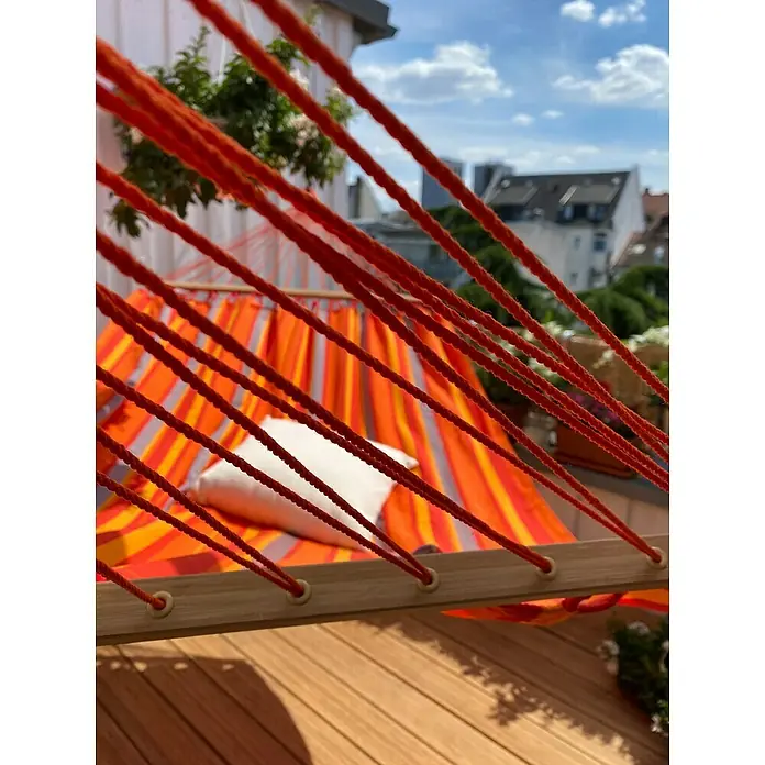 La Siesta Stabhängematte Alisio - L x B: 350 x 160 cm, Toucan, Double - Entspannen Sie in dieser farbenfrohen Hängematte mit Streifenmuster und weichem Kissen, die zum Verweilen auf dem Balkon einlädt.