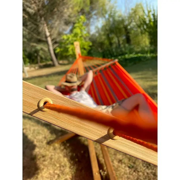La Siesta Stabhängematte Alisio - L x B: 350 x 160 cm, Toucan, Double - Entspannung pur in der Hängematte: Genießen Sie die Ruhe auf dieser farbenfrohen Hängematte, die zum Verweilen im Garten einlädt.