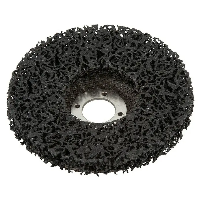 Wolfcraft Reinigungsscheibe - Durchmesser: 115 mm, Siliciumkarbid-Vlies - Ein Schleifwerkzeug mit einer dunklen, faserigen Oberfläche und einer zentralen Metallscheibe. Ideal zum Entfernen von Rost, Farbe und Beschichtungen.