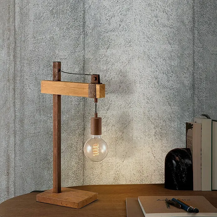 Home Sweet Home Tischleuchte Denton - 10 W, L x B x H: 20 x 26 x 55 cm, Rost - Tischleuchte aus Holz mit rustikalem Charme. Die Lampe mit Glühbirne spendet ein angenehmes Licht und ist ein Blickfang auf jedem Tisch.