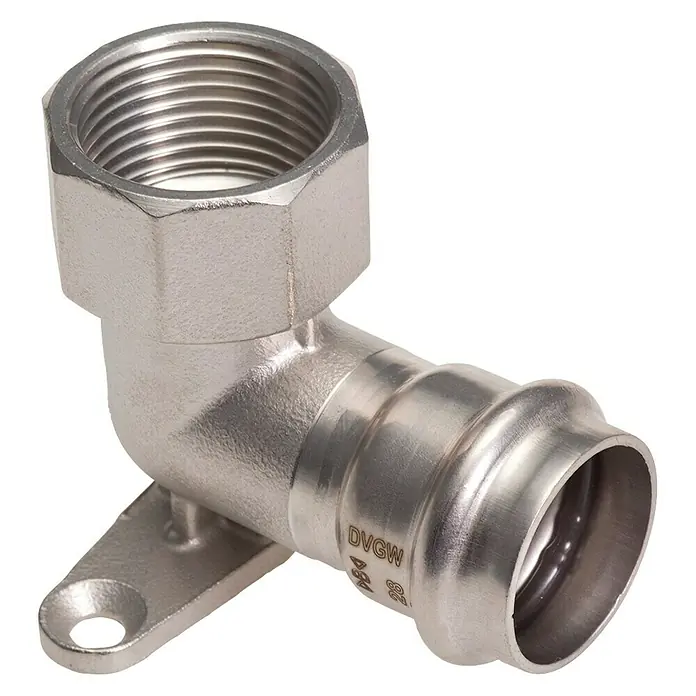 Edelstahl-Press-Wandwinkel - Durchmesser: 18 mm, Innengewinde: ½″ - Ein 90-Grad-Winkelstück aus Metall mit Innengewinde und Montagefuß für eine sichere Installation, ideal für Sanitär- und Heizungsanwendungen.
