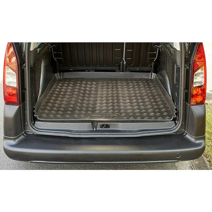 Mottez Kofferraummatte - L x B: 95 x 60 cm - Schwarze Kofferraumwanne mit Riffelblechmuster für den Peugeot Partner K9. Die Wanne schützt den Kofferraum vor Schmutz und Beschädigungen.