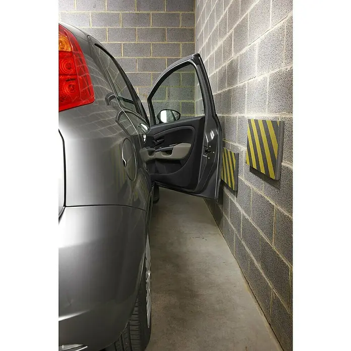 Mottez Anfahrschutz Schaummatte - L x B: 50 x 25 cm, Stärke: 2,5 cm - Fahrzeug in einer Garage mit geöffneter Tür, Wandpolsterung für zusätzlichen Schutz vor Beschädigungen.