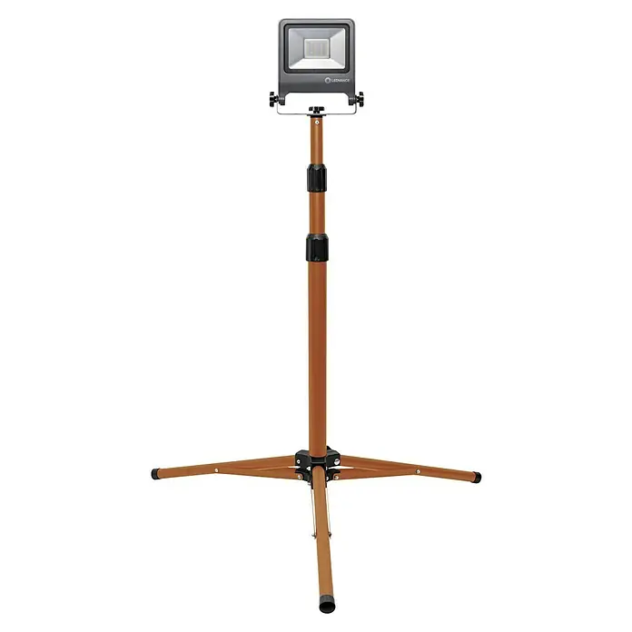 Osram LED-Arbeitsleuchte Tripod L - 2.700 lm, Lichtfarbe: Neutralweiß, IP65, 30 W - LED-Arbeitsleuchte mit Stativ. Die Leuchte ist grau und hat ein verstellbares Stativ aus braunem Metall für flexible Beleuchtung.