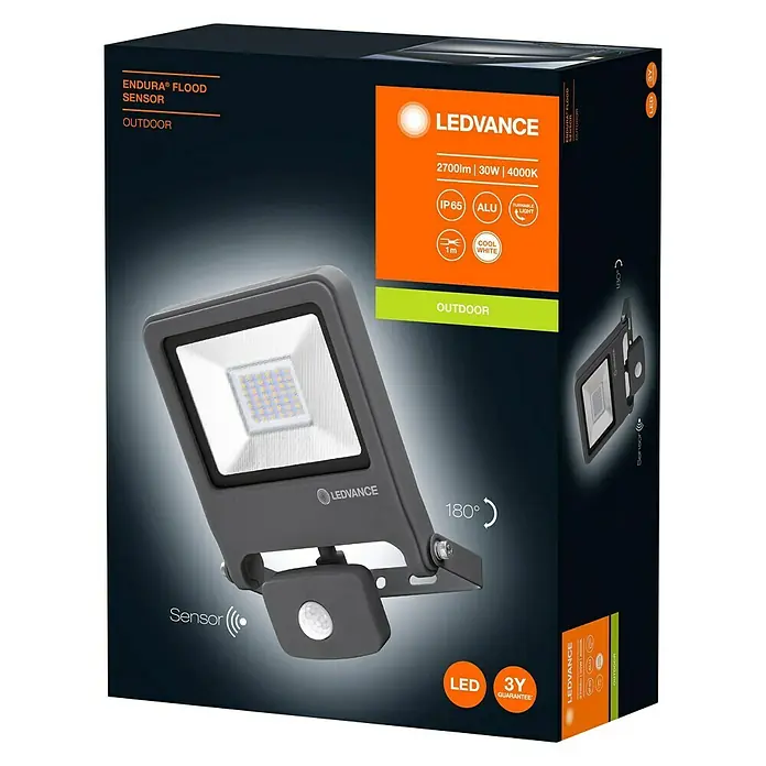 Osram LED-Sensor-Strahler - 2.700 lm, 4.000 K, L x B x H: 17 x 6,6 x 22,3 cm, IP44 - Die Verpackung eines LEDVANCE Endura Flood Sensor Außenstrahlers mit Bewegungsmelder. Das Gerät ist ideal für die Außenbeleuchtung.