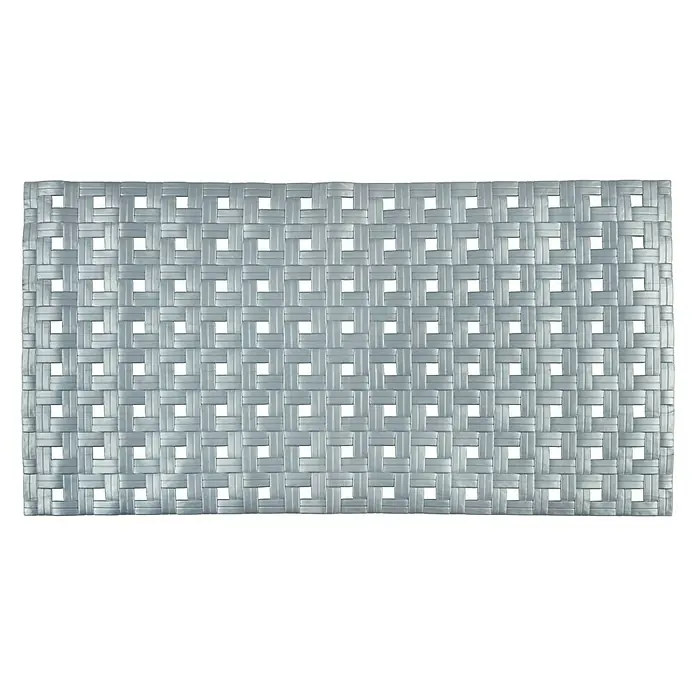 Badewanneneinlage Basky - 70 x 35,5 cm, PVC, Silber - Nahaufnahme einer rechteckigen, silberfarbenen Tischmatte mit geflochtenem Muster und quadratischen Aussparungen auf schwarzem Hintergrund.