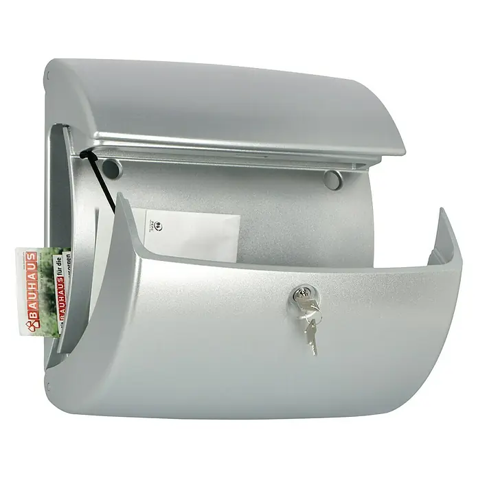 Burg-Wächter Wandbriefkasten KielL x B x H: 38 x 17,8 x 40 cm, Silber, Kunststoff, Öffnungsstopp - Abgebildeter silberfarbener Briefkasten mit Post und Schlüsseln.