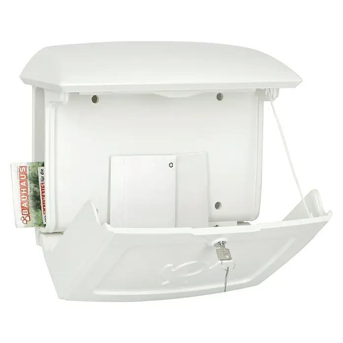 Burg-Wächter Wandbriefkasten Malmö - L x B x H: 17 x 42 x 33 cm, Weiß, Kunststoff, Öffnungsstopp - Der weiße Briefkasten ist geöffnet und zeigt eine Bauhaus-Werbebroschüre und das Schloss mit Schlüssel.