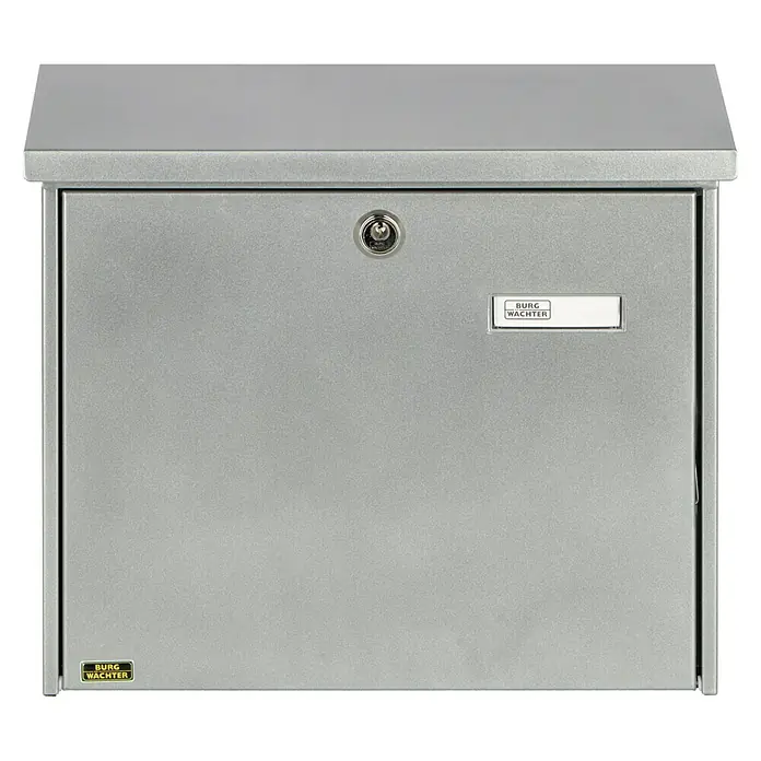 Burg-Wächter Wandbriefkasten Comfort 913 - L x B x H: 38 x 14,8 x 34 cm, Silber, Stahl, Öffnungsstopp - Ein silberner Burg Wächter Briefkasten mit einem Schloss und einem Namensschild. Er ist robust und wetterfest.