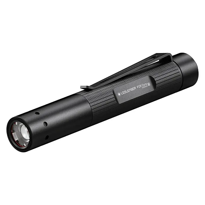 Ledlenser Taschenlampe P2R Core - 15 lm - 120 lm, IP54 - Detailaufnahme einer Ledlenser P2R Core Taschenlampe, die ihre robuste Bauweise und das kompakte Design hervorhebt.