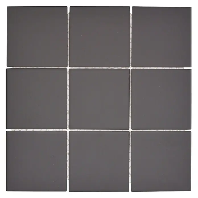 Mosaikfliese Quadrat Uni CU 922 - 29,8 x 29,8 cm, Schwarz, Matt - Nahaufnahme von neun quadratischen, anthrazitfarbenen Fliesen mit hellgrauen Fugen, die ein modernes und minimalistisches Design präsentieren.