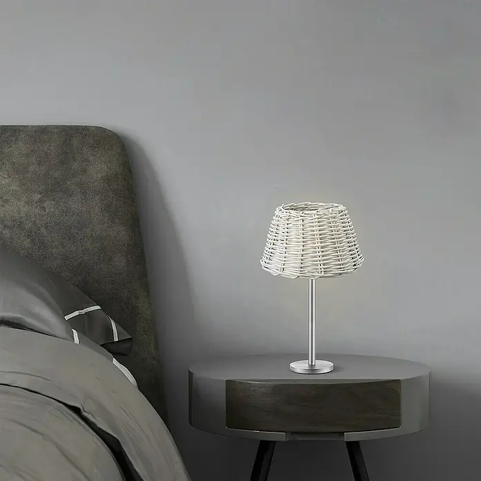 Home Sweet Home Lampenschirm Roseau - L x B x H: 30 x 20 x 30 cm, Weiß, Holz, Rund - Eine stilvolle graue Nachttischlampe mit einem geflochtenen Lampenschirm, die eine angenehme Atmosphäre im Raum erzeugt.