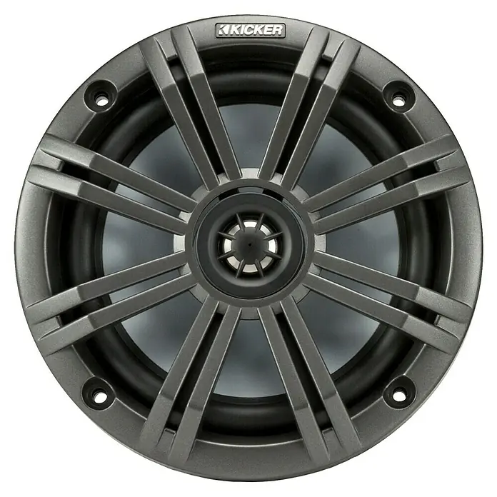 Altavoces marinos KA45KM44 - 150 W - Primer plano de un altavoz marino Kicker con rejilla gris y tweeter central sobre un fondo negro.