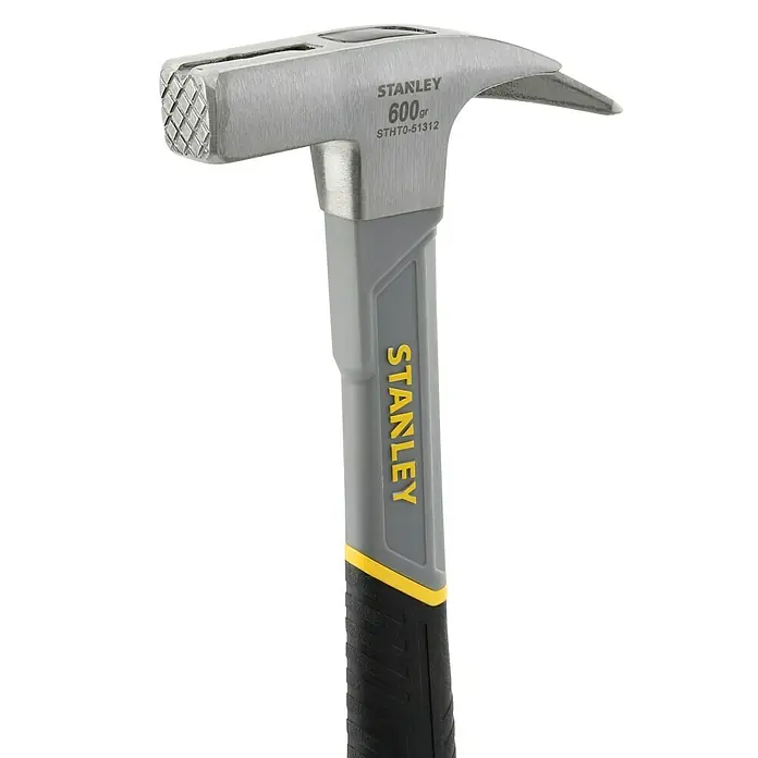 Stanley Zimmermannshammer STHT0-51312 - Gewicht Kopf: 600 g, Geraute Bahn - Ein Stanley 600gr Hammer mit grauem Griff und gelbem Akzent, ideal für verschiedene Anwendungen im Heimwerker- und Profibereich.