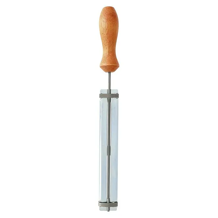 Oregon Feilenhalter - Durchmesser: 4 mm - Ein vertikales Bild eines Gemüsestampfers, der einen Holzgriff und einen Edelstahlschieber mit Drähten im Inneren hat.