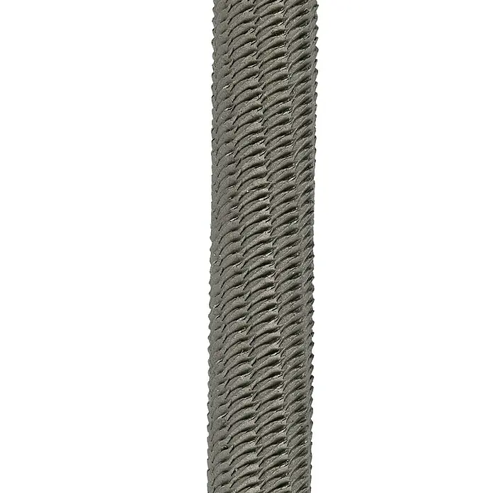 Oregon Rundfeilen Q70512 - 3 Stk., Durchmesser: 4,5 mm - Nahaufnahme einer Holzraspel, einem Werkzeug mit rauer Oberfläche zum Glätten von Holz. Ideal für Schreinerarbeiten und Heimwerkerprojekte.