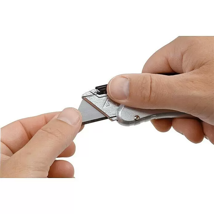 Stanley Taschenmesser Quickslide - 8,7 cm, Silber/Schwarz - Anwendungsbeispiel