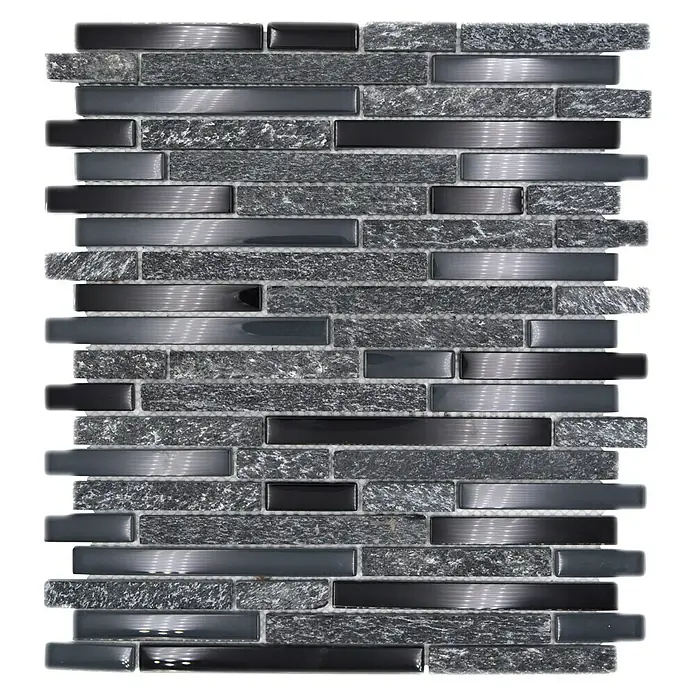 Mosaikfliese Crystal Mix XCM MV798 - 29,8 x 33,8 cm, Grau/Schwarz, Glänzend - Nahaufnahme eines Mosaiks aus grauen Steinen, glänzenden Akzenten & dunklen, rechteckigen Stücken, ideal für moderne Innenräume.
