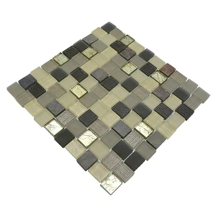 Mosaikfliese Crystal Mix XCM R09 - 27,3 x 27,3 cm, Braun/Grau, Matt - Nahaufnahme eines Mosaiks aus Glasfliesen in verschiedenen Farben und Texturen, quadratisch angeordnet.
