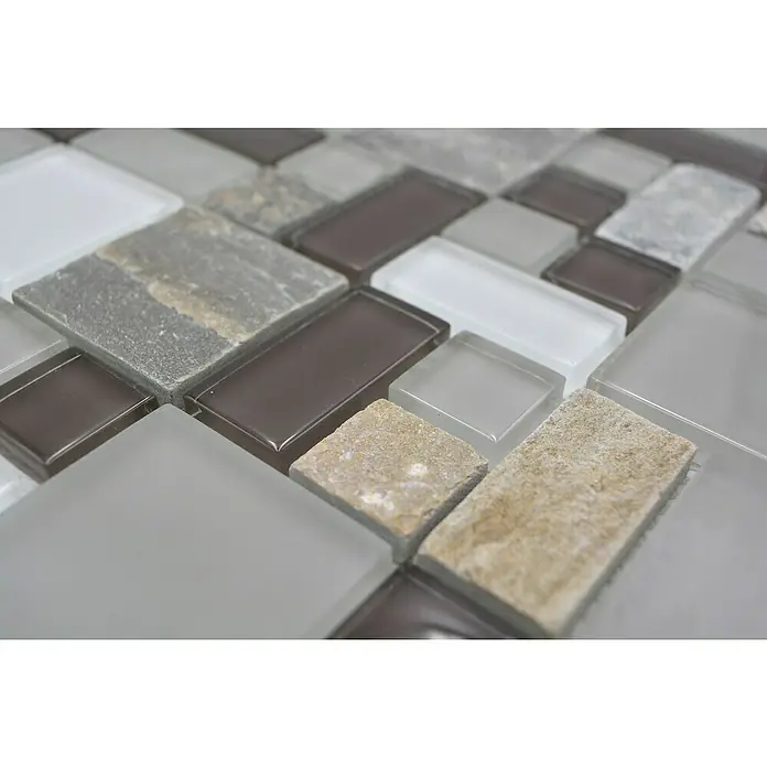 Mosaikfliese Crystal Mix XCM MC619 - 30 x 30 cm, Grau, Matt - Nahaufnahme eines Mosaikfliesenmusters in verschiedenen Farben und Texturen, ideal für Küchen- und Badgestaltung.