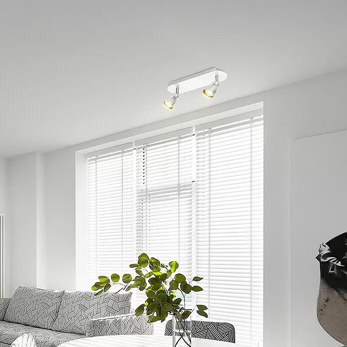 Home Sweet Home LED-Wandstrahler Alba - 5,8 W, Aluminium, Warmweiß, Anzahl Leuchtmittel: 2 Stk. - Weißer Deckenstrahler mit zwei verstellbaren Köpfen, beleuchtet einen modernen Wohnraum.