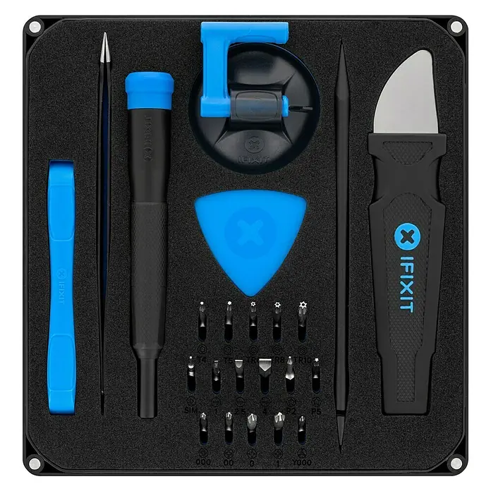 iFixit Werkzeug-Set Essential Electronics - 28 -tlg. - Ein iFixit-Werkzeugset mit verschiedenen Schraubendrehern, Pinzetten und Hebelwerkzeugen zur Reparatur von Elektronikgeräten.