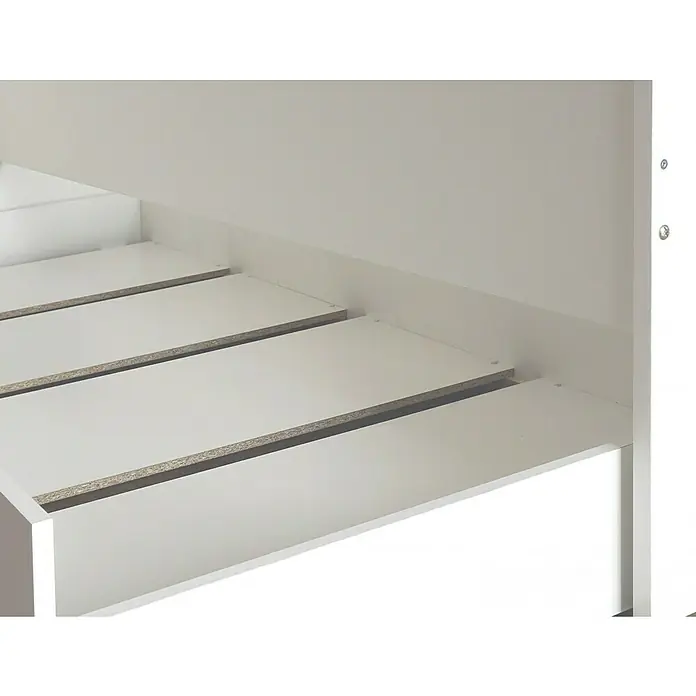 Muebles Pitarch Tibet Cama nido - L x An x Al: 97 x 202 x 54 cm, Blanco - Primer plano del interior de un cajón blanco con listones de madera, destacando la construcción y la calidad.