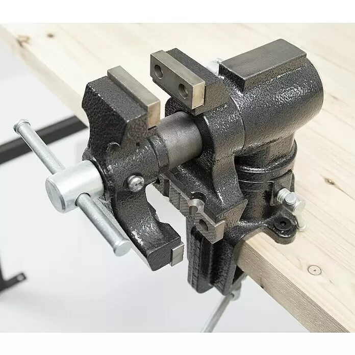 Wisent Multi-Schraubstock - Spannweite: 50 mm, Metall - Anwendungsbeispiel