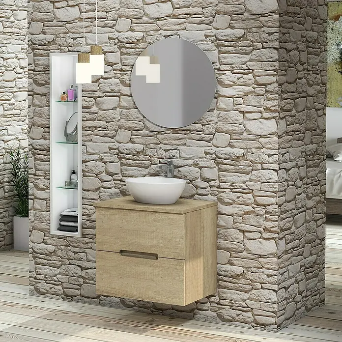 Artysan Conjunto de mueble de baño Loop Top - Ancho: 60 cm, 4 pzs., Nature, Mate - Un tocador moderno con espejo redondo y un acabado de madera clara sobre una pared de piedra, perfecto para un baño elegante.