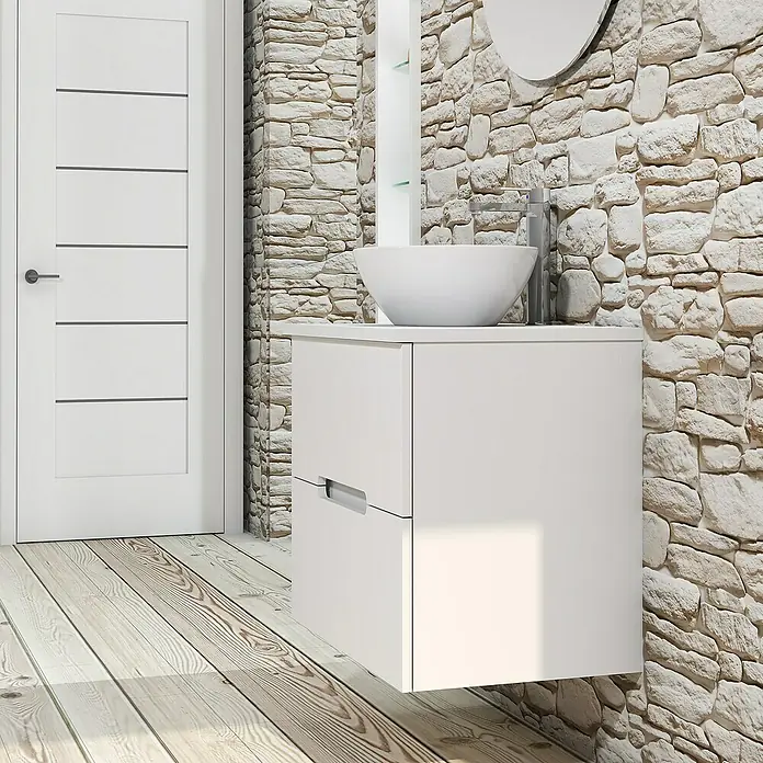 Artysan Conjunto de mueble de baño Loop Top - Ancho: 60 cm, 4 pzs., Blanco, Mate - Baño moderno con mueble de lavabo blanco, lavabo sobre encimera y elegante pared de piedra para un diseño contemporáneo.