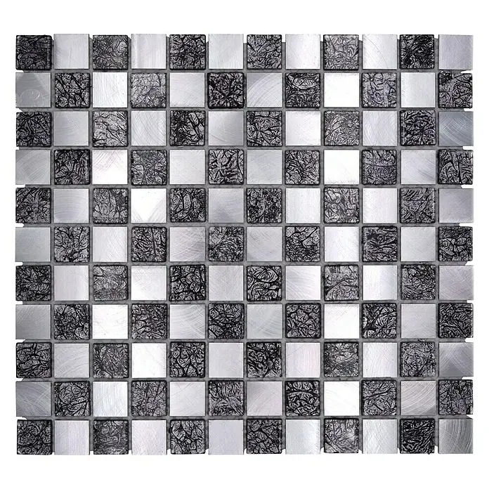 Mosaikfliese Crystal Mix XAM A451 - 32,7 x 30,2 cm, Schwarz/Silber, Matt - Nahaufnahme von quadratischen Wandfliesen in Silber- und Schwarztönen, die ein schachbrettartiges Muster bilden, ideal für moderne Badezimmer.