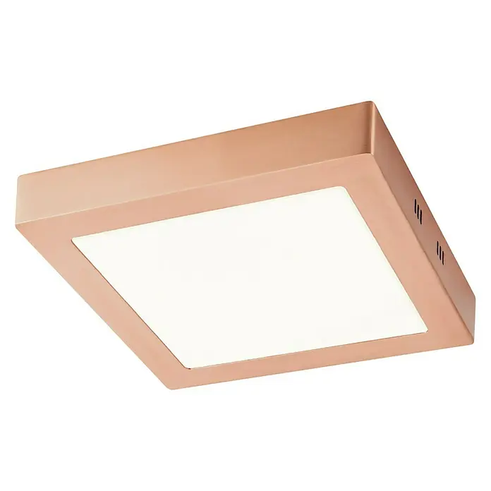 Home Sweet Home LED-Deckenleuchte Ska - 15 W, L x B x H: 22,5 x 22,5 x 4 cm, Kupfer, Warmweiß - Nahaufnahme einer quadratischen Deckenleuchte mit einem Rahmen in Kupferoptik und einem hellen, weißen Lichtfeld.