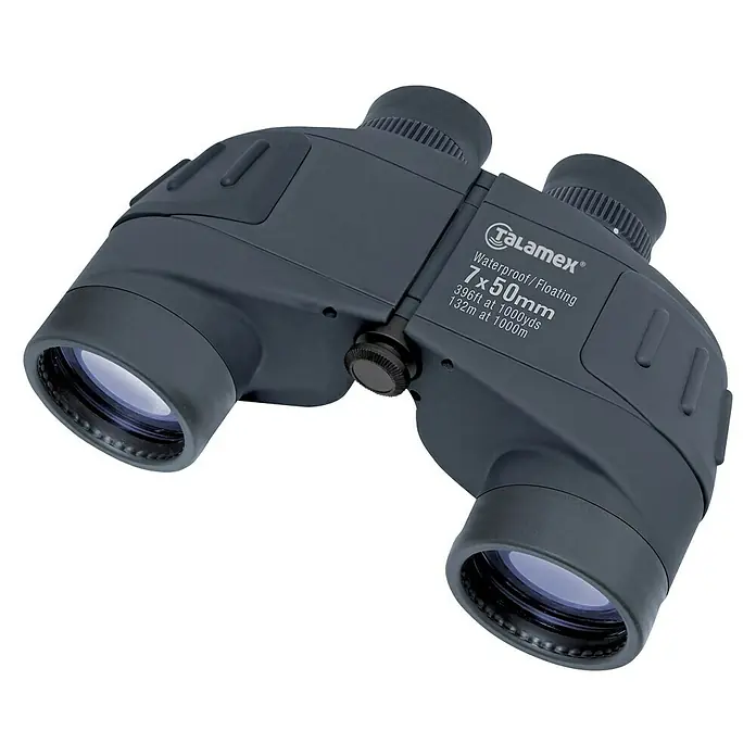 Talamex Fernglas Porro - Durchmesser Objektiv: 50 mm, Vergrößerung: 7-fach - Nahaufnahme eines Talamex 7x50mm wasserdichten und schwimmfähigen Fernglases vor einem schwarzen Hintergrund.
