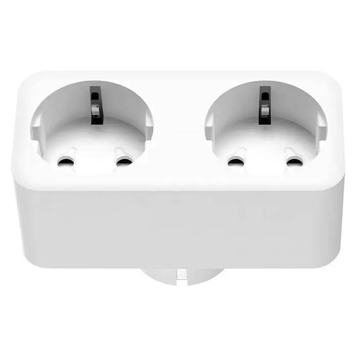 Muvit iO Enchufe inteligente WiFi con monitor de energía - Para interior, IP20, Blanco, 16 A, 1 ud. - Un primer plano de un enchufe doble blanco, diseñado para enchufar dos dispositivos a la vez.