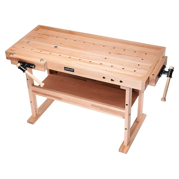 Ramia Hobelbank Advanced 1700 - L x B: 1.700 x 650 mm, Arbeitshöhe: 850 mm, Holz - Detailaufnahme einer hölzernen Werkbank mit stabilen Schraubstöcken und Ablagefläche. Ideal für Handwerker.