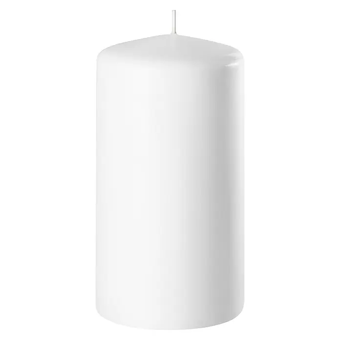 Stumpenkerze Safe - Ø x H: 6 x 8 cm, Weiß - Elegante, zylindrische Stumpenkerze in reinem Weiß, die durch ihr schlichtes Design jedem Raum eine stilvolle Note verleiht.