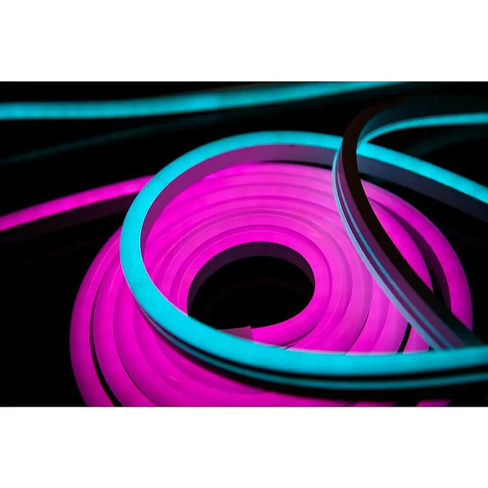 Ledvance Smart+ WiFi Smart-LED-Band Neon - Länge: 5 m, RGBW, 20 W, 630 lm - Nahaufnahme von spiralförmigen, zweifarbigen LED-Neonröhren in Pink und Türkis auf einem dunklen Hintergrund, die ein dynamisches Leuchtbild erzeugen.