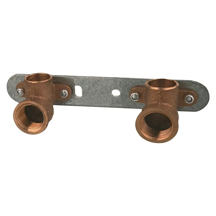 Montageeinheit - Innengewinde: ½″, Länge: 8 cm - Ein Kupferverteiler mit einer Halterung aus Metall, ideal für die Sanitärinstallation, um Rohre sicher zu verbinden.