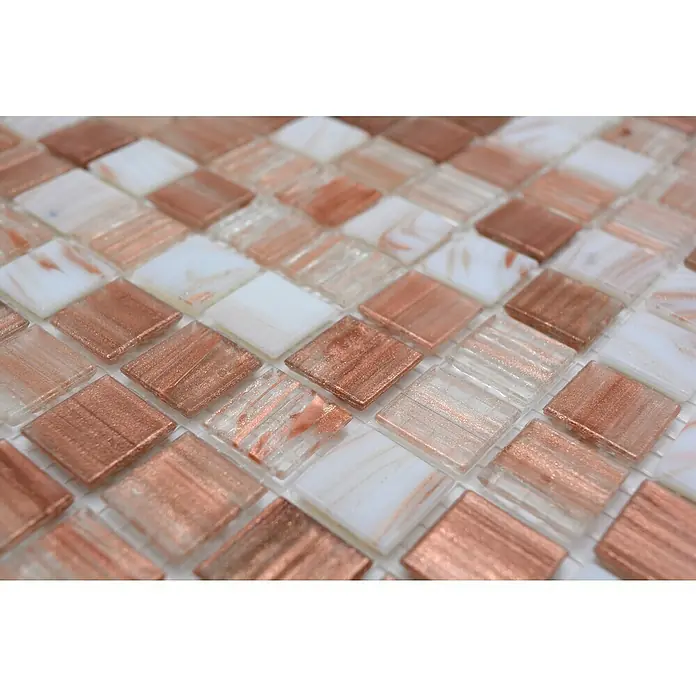 Mosaikfliese Quadrat Mix GM GS 101188 - 32,7 x 30,5 cm, Beige/Braun/Weiß, Matt - Nahaufnahme eines Mosaiks aus quadratischen Fliesen in Weiß und Roségold mit schimmernden Oberflächen, ideal für elegante Akzente.