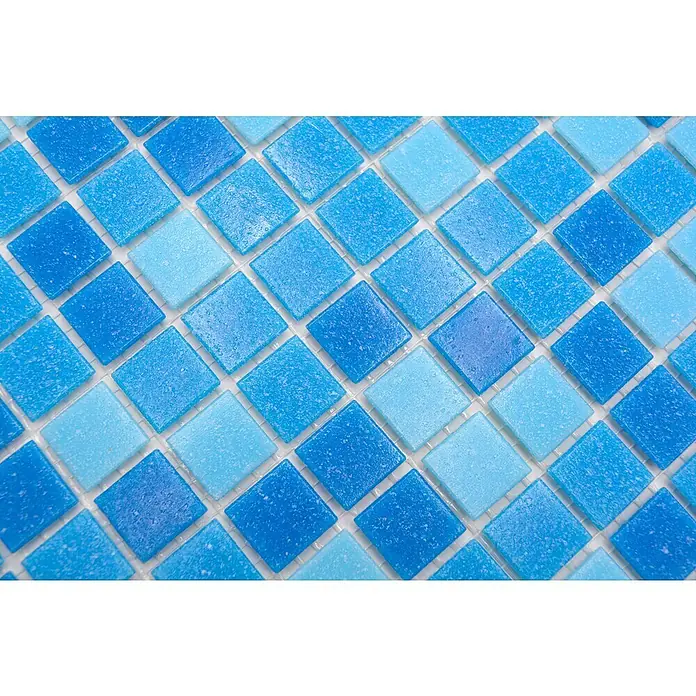 Mosaikfliese Quadrat Mix - 32,7 x 30,5 cm, Blau, Matt - Nahaufnahme eines Mosaiks mit hellblauen und dunkelblauen quadratischen Fliesen, die ein auffälliges Muster für Bad oder Küche bilden.