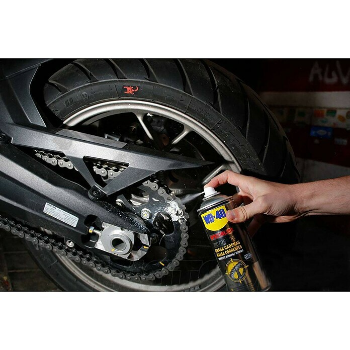 WD-40 Motorbike – Cuidado y mantenimiento cadena con Spray Limpiacadenas  400Ml + Grasa de Cadenas 400Ml + Abrillantador de Silicona 400Ml + cepillo