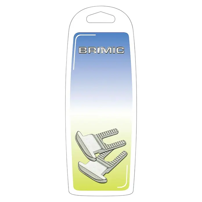Micel Pestillo 6818-01 - L x An: 32 x 22 mm - Primer plano de los productos Brimic expuestos en un paquete. Los productos parecen ser de metal y tienen forma de U con bordes dentados.