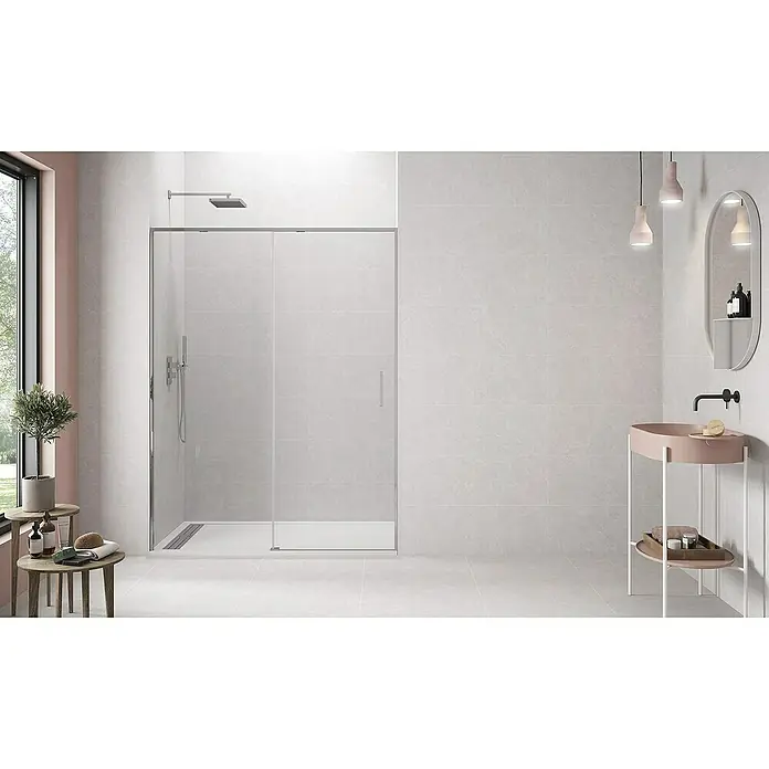 GME Mampara de ducha frontal Twenty - 130 x 195 cm, Espesor de vidrio: 6 mm, Cromo - Un baño moderno con una ducha a ras de suelo con puerta corredera de vidrio, un lavabo rosa y una decoración minimalista para un ambiente elegante.