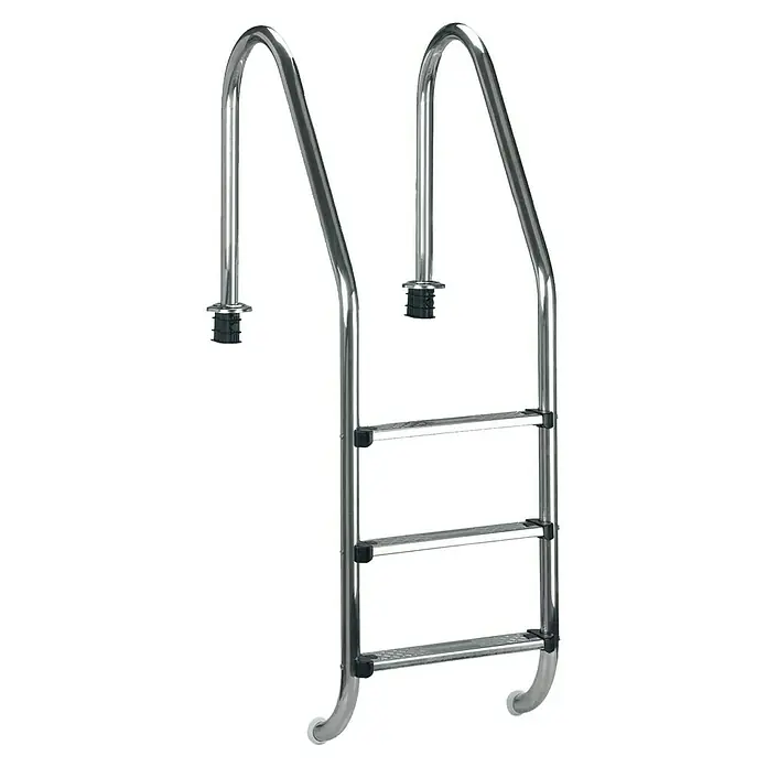 Malibu Stahlwand-Pool PremiumL x B x H: 700 x 300 x 150 cm, 28.000 l - Bild einer Poolleiter aus Edelstahl mit drei Stufen und Handläufen, isoliert auf Schwarz.