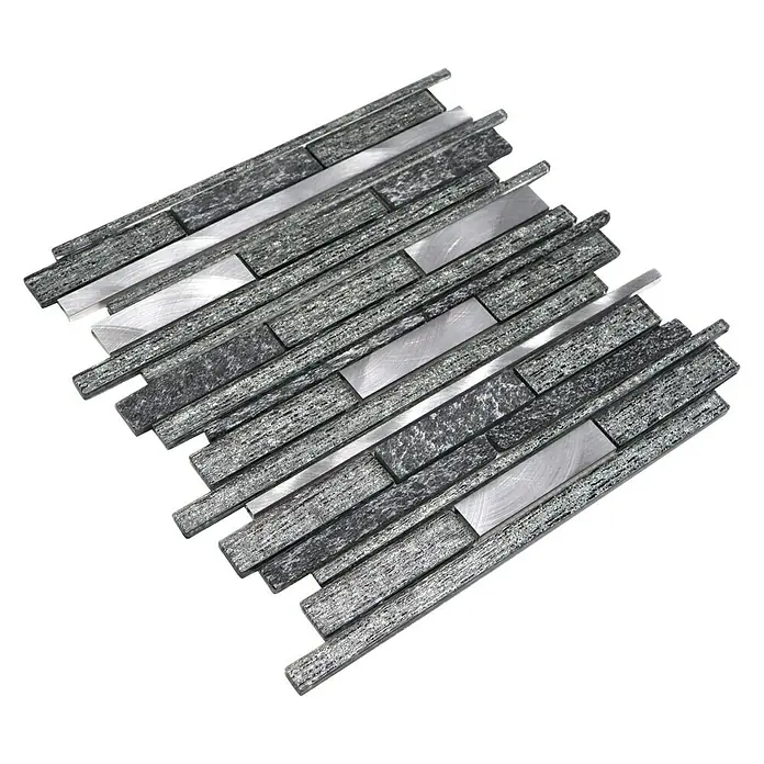 Mosaikfliese Verbund Crystal Mix XAM GV84 - 29,8 x 31 cm, Schwarz, Glänzend - Nahaufnahme von Mosaikfliesen in Grau und Silber, ideal für stilvolle Wandverkleidungen und moderne Raumgestaltung.