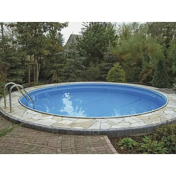 myPool Premium Stahlwand-Pool RundbeckenØ x H: 350 x 120 cm, Weiß, 11.000 l - Ein runder Pool mit blauem Wasser ist von Steinen umgeben, die eine einladende und natürliche Atmosphäre im Garten schaffen.