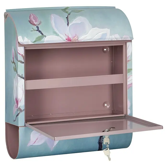 Wandbriefkasten - L x B x H: 12 x 38 x 45 cm, Stahl, Zeitungsfach, Magnolie - Ein detailreicher, pastellfarbener Briefkasten mit Magnolienblütenmuster und abschließbarer Klappe für sichere Postaufbewahrung.
